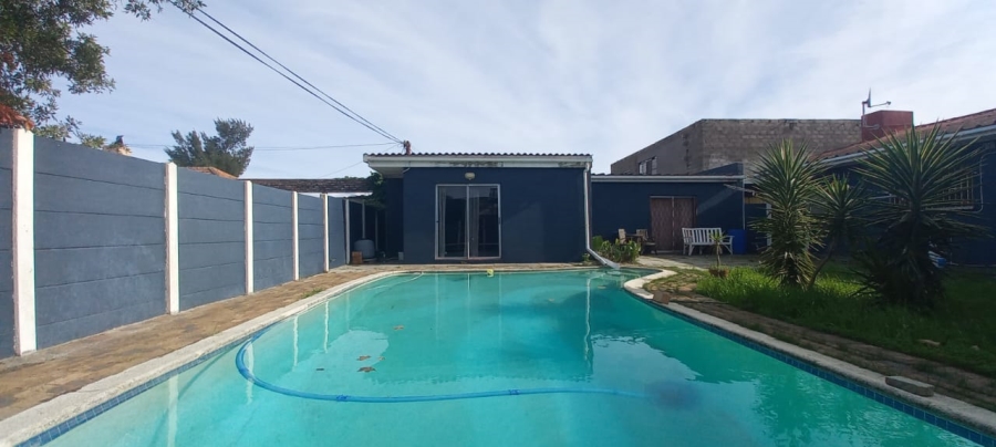 3 Bedroom Property for Sale in Wetton Western Cape